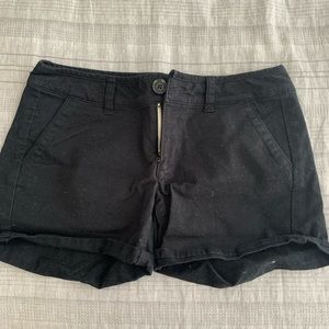 american eagle black shorts